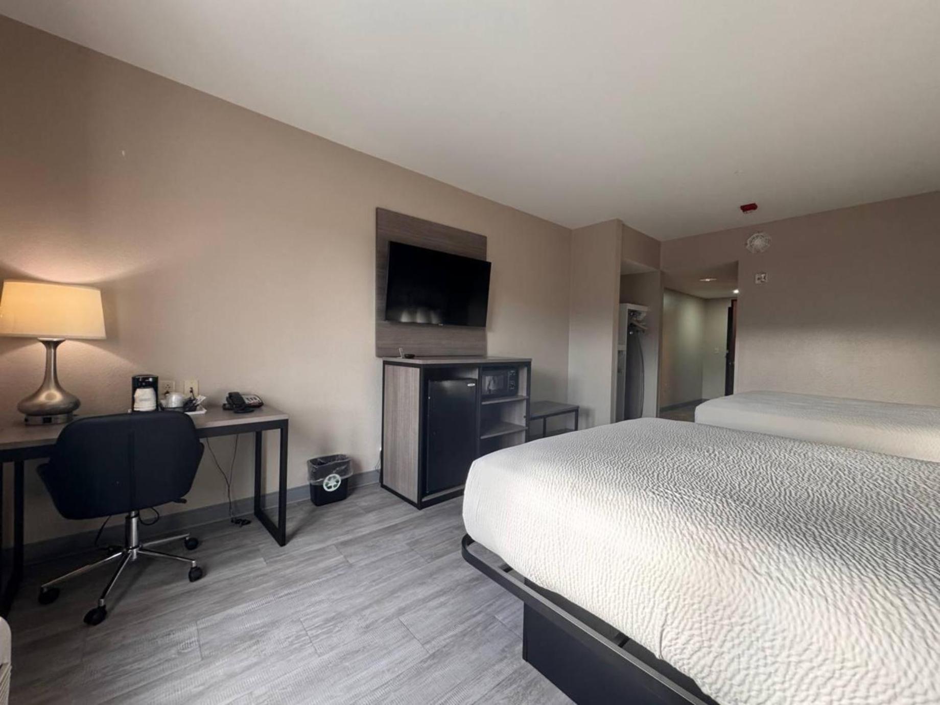 Super 8 by Wyndham Pennsville/Wilmington Eksteriør bilde